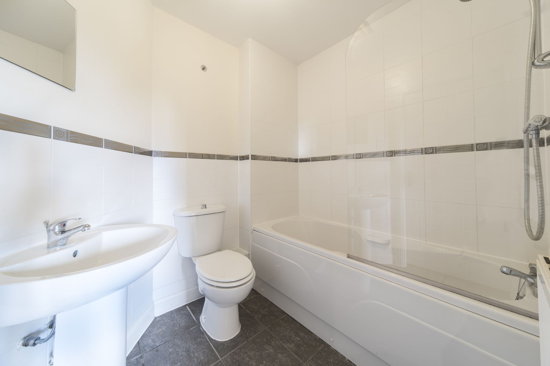 London House Exchange Listing Road, Halesowen, B63