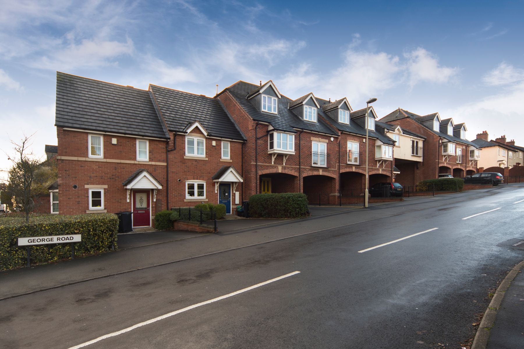 London House Exchange Listing Road, Halesowen, B63