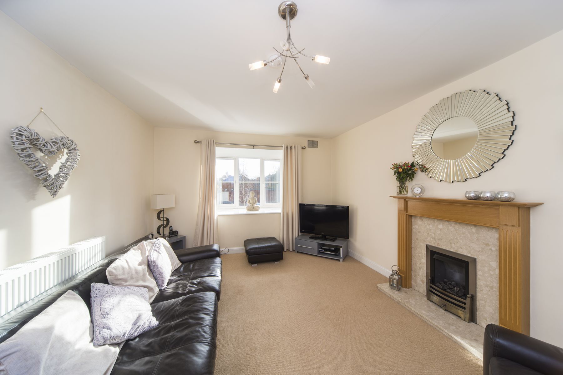 London House Exchange Listing Road, Halesowen, B63