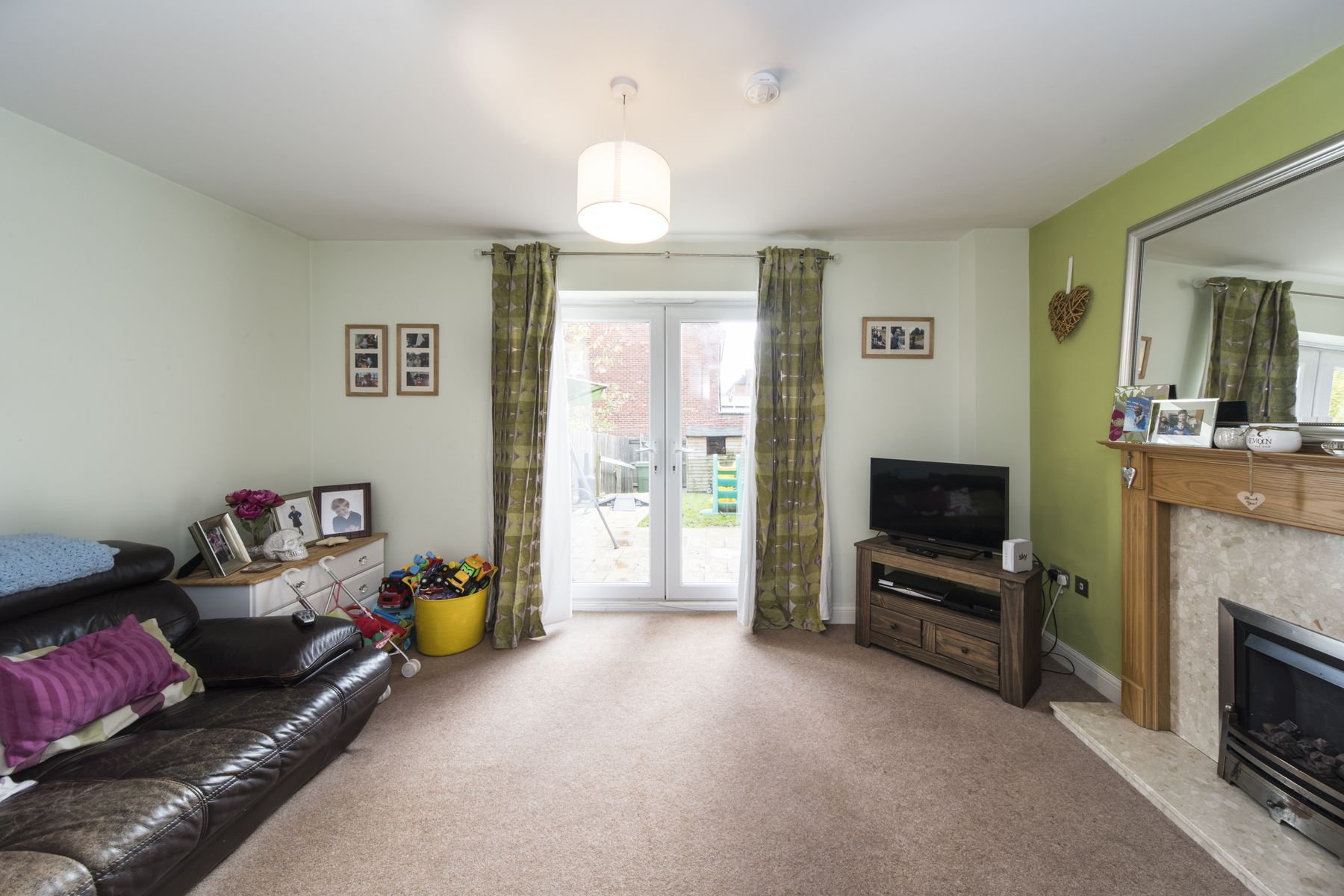 London House Exchange Listing Road, Halesowen, B63