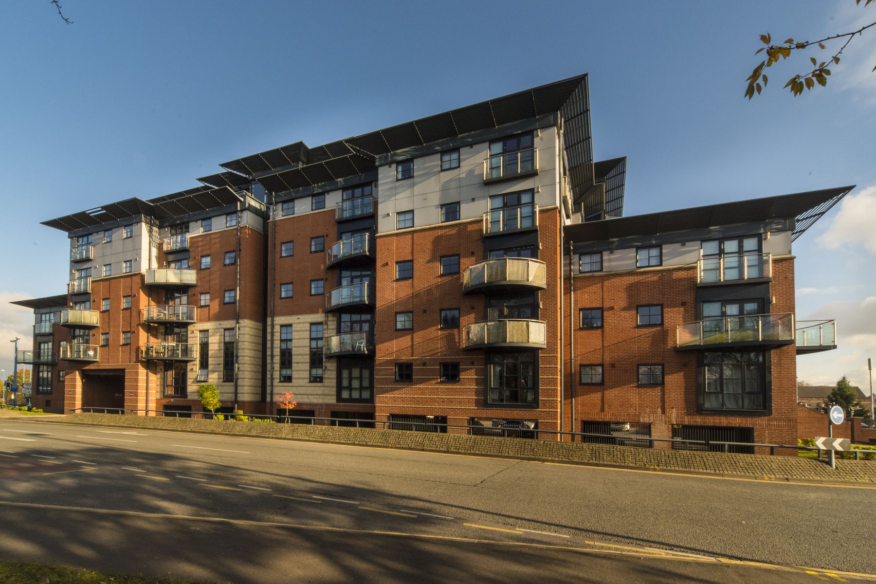 London House Exchange Listing The Heights, West Bromwich, B71