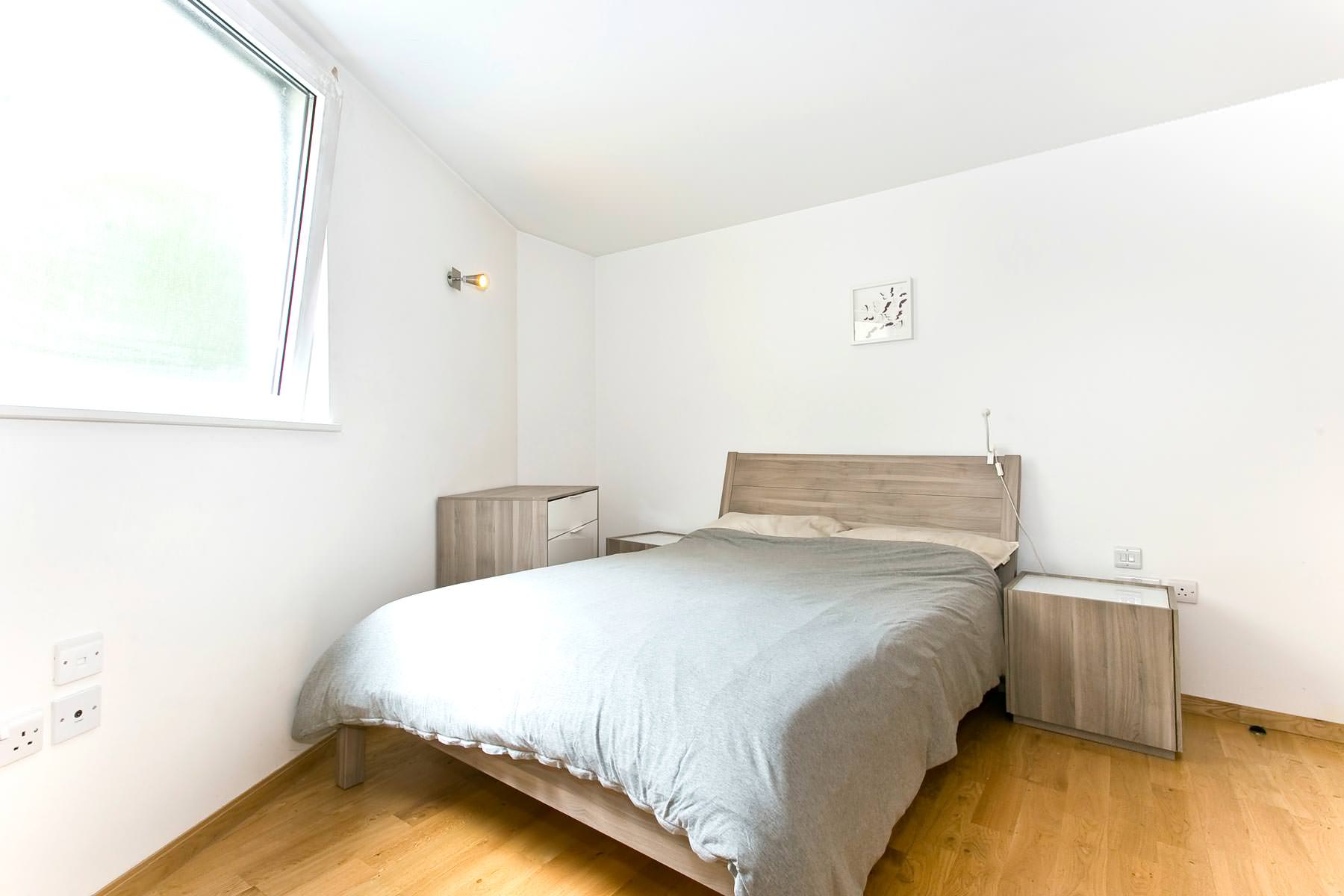 London House Exchange | Listing - Flat 3, Tower Mint Apartments, E1