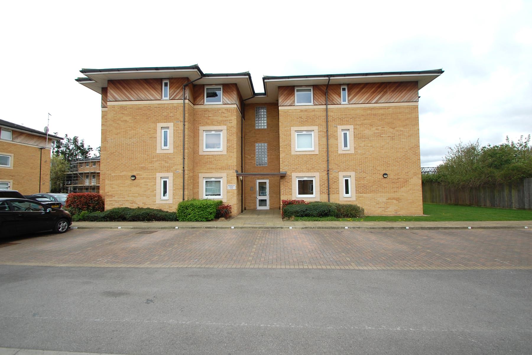 London House Exchange Listing Flat 9, Woodgate Court, Hornchurch, RM11