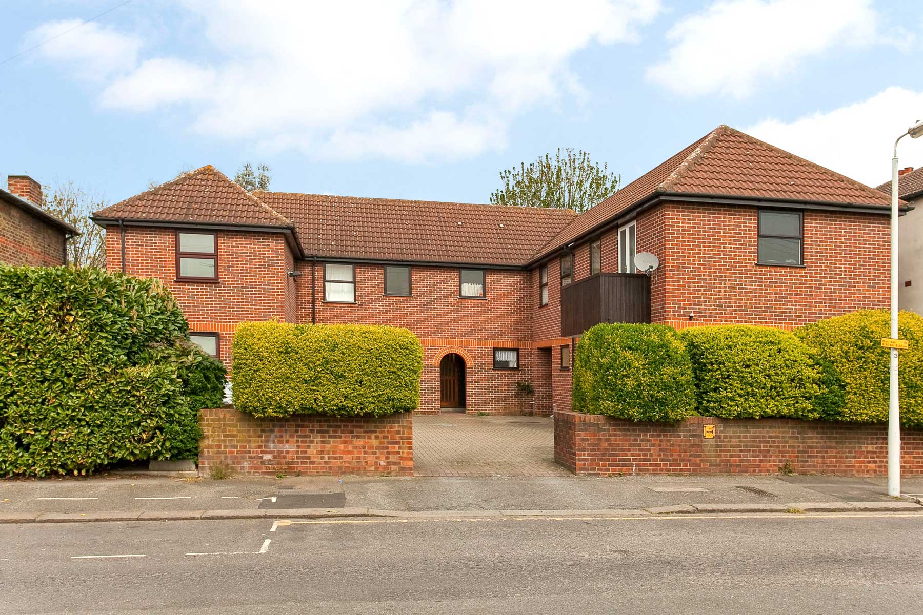 London House Exchange Listing Flat 4, Richmond Court, Romford, RM1
