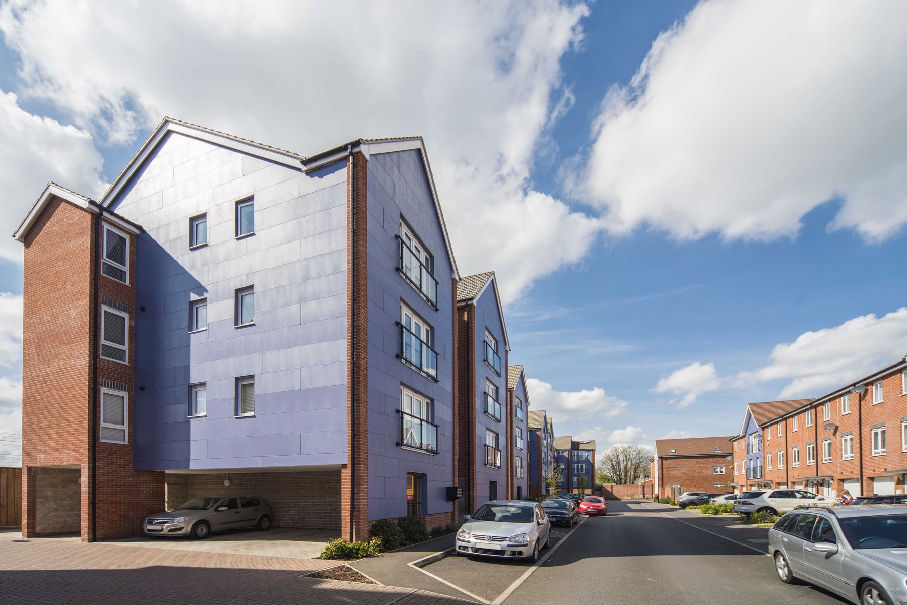 London House Exchange Listing Chadwick Road, Langley