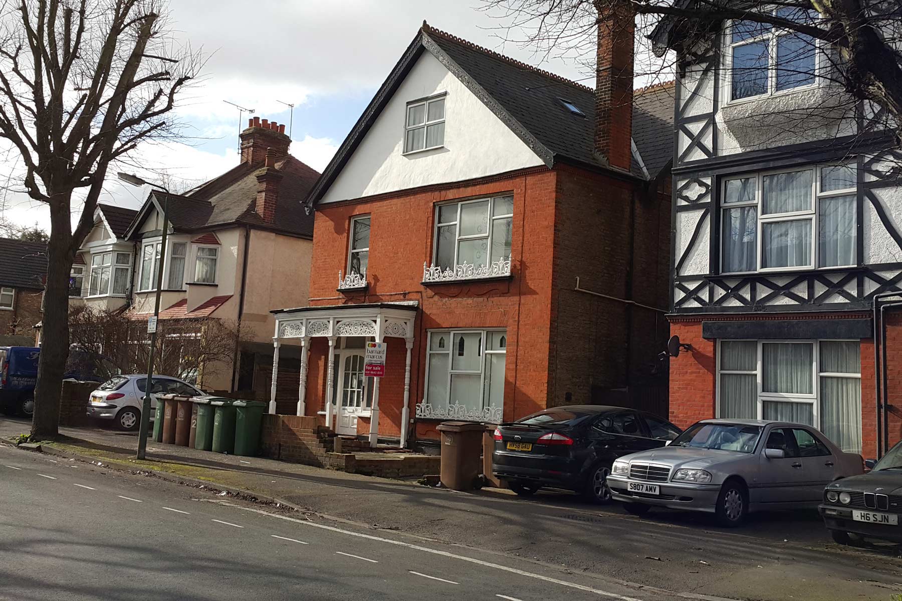 London House Exchange Listing Flat 3, 51 St James Road, Sutton, SM1