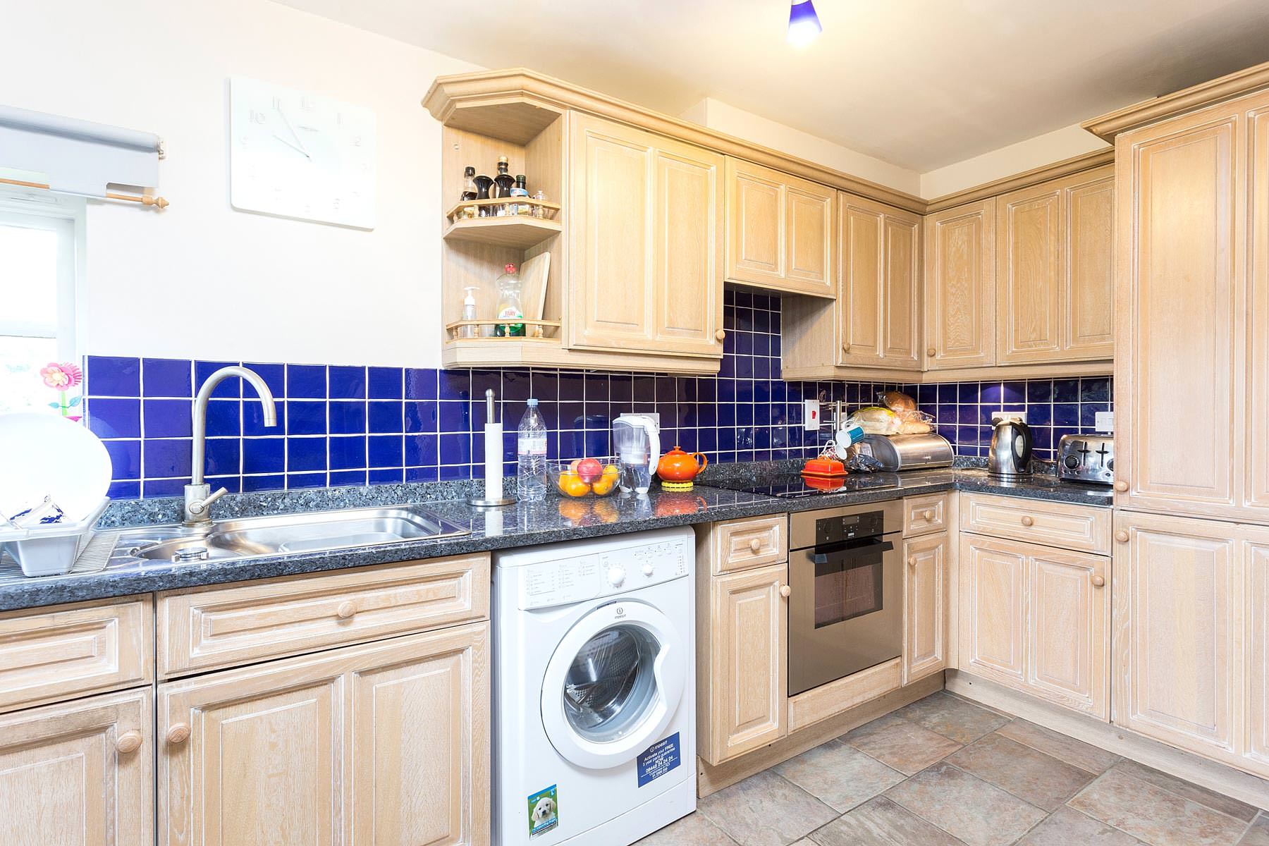 London House Exchange Listing Flat 34, Waterford House, West Drayton, UB7